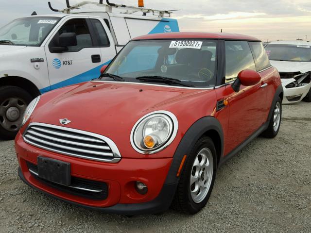 WMWSU3C53CT259250 - 2012 MINI COOPER RED photo 2