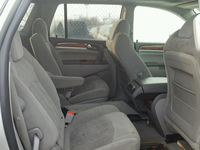 5GAEV13708J126419 - 2008 BUICK ENCLAVE CX SILVER photo 6