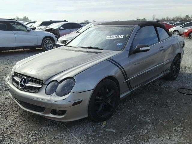 WDBTK76G85T038309 - 2005 MERCEDES-BENZ CLK 55 AMG GRAY photo 2