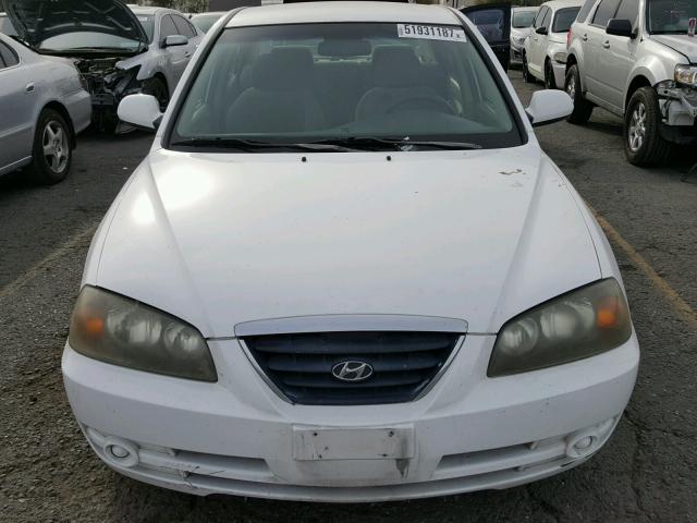 KMHDN46D45U068172 - 2005 HYUNDAI ELANTRA GL WHITE photo 9