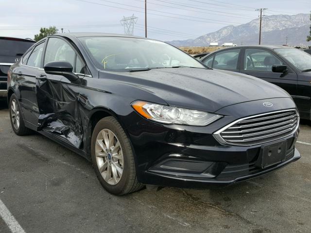 3FA6P0HD1HR276749 - 2017 FORD FUSION SE BLACK photo 1