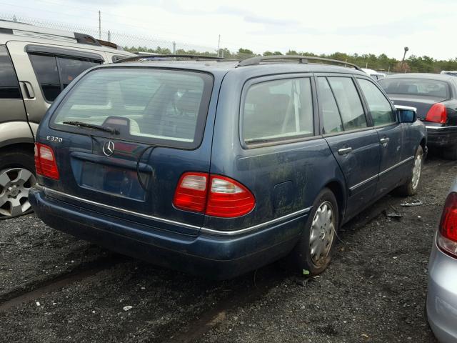 WDBJH65F7XA851129 - 1999 MERCEDES-BENZ E 320 BLUE photo 4