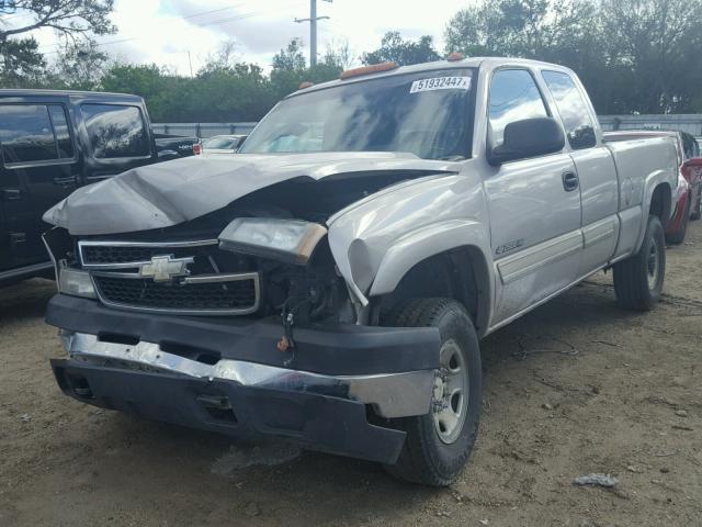 1GCHK29U46E116148 - 2006 CHEVROLET SILVERADO GRAY photo 2