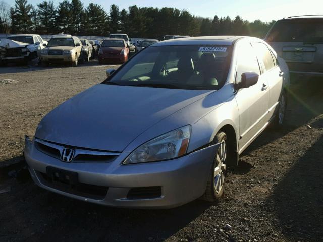 1HGCM66847A092852 - 2007 HONDA ACCORD EX SILVER photo 2