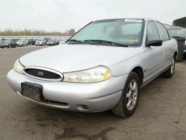 1FAFP6630YK134944 - 2000 FORD CONTOUR SE SILVER photo 2