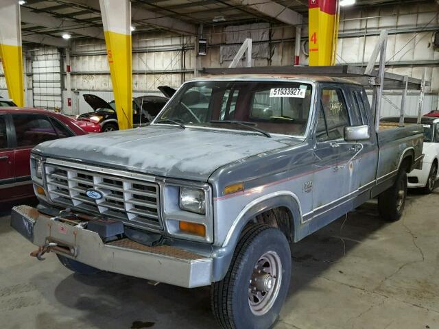 1FTHX2617GKB37770 - 1986 FORD F250 GRAY photo 2