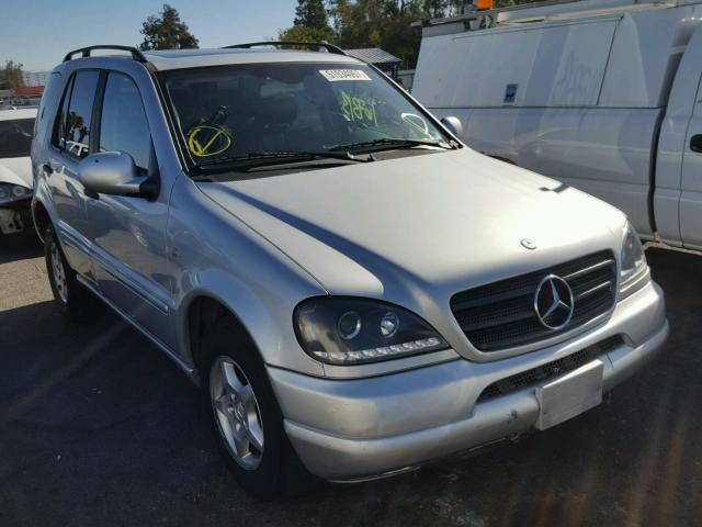 4JGAB54E51A276912 - 2001 MERCEDES-BENZ ML 320 SILVER photo 1