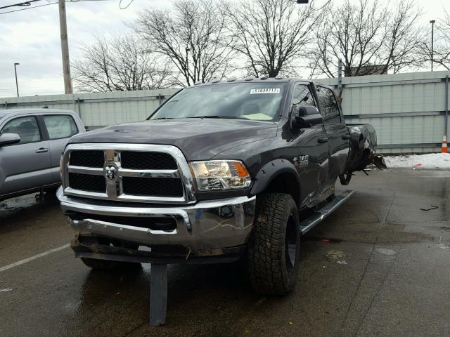 3C63R3CL5HG619069 - 2017 RAM 3500 ST SILVER photo 2