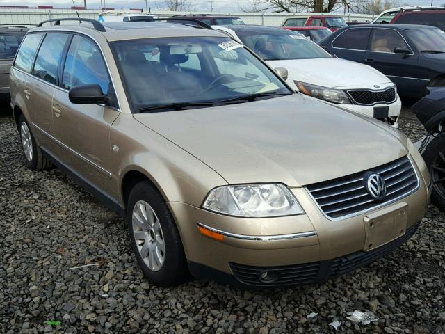 WVWVD63B12E021018 - 2002 VOLKSWAGEN PASSAT GLS GOLD photo 1