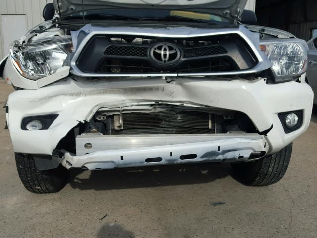 5TFJU4GNXFX082806 - 2015 TOYOTA TACOMA DOU WHITE photo 9