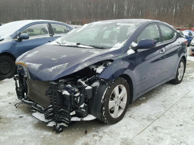 5NPDH4AE2DH406060 - 2013 HYUNDAI ELANTRA GL BLUE photo 2