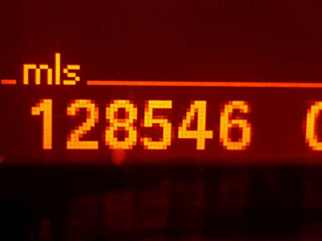 WBAVB33566PS16215 - 2006 BMW 330 I SILVER photo 8