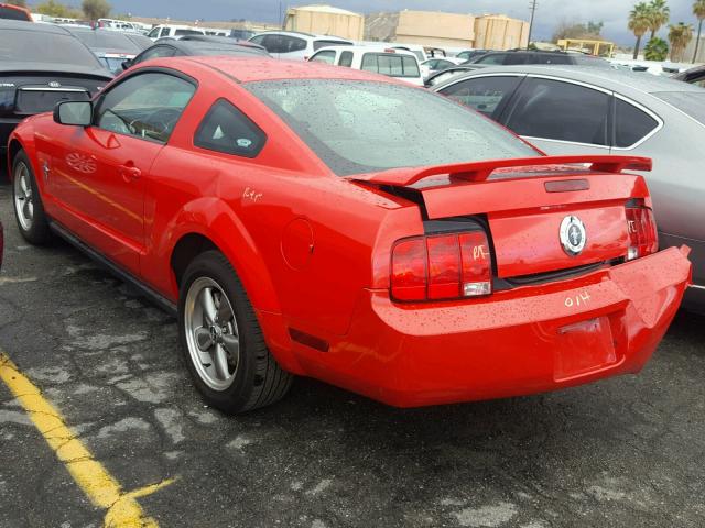 1ZVFT80N265126915 - 2006 FORD MUSTANG RED photo 3
