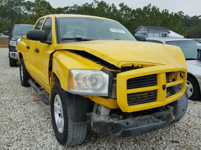 1D7HE48K46S629555 - 2006 DODGE DAKOTA QUA YELLOW photo 1