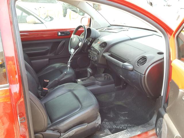 3VWRG31C79M502329 - 2009 VOLKSWAGEN NEW BEETLE 红色 照片 5