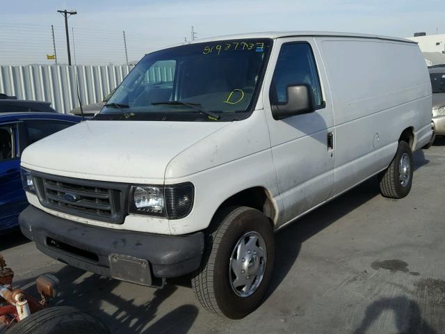 1FTSS34L63HA34717 - 2003 FORD ECONOLINE WHITE photo 2