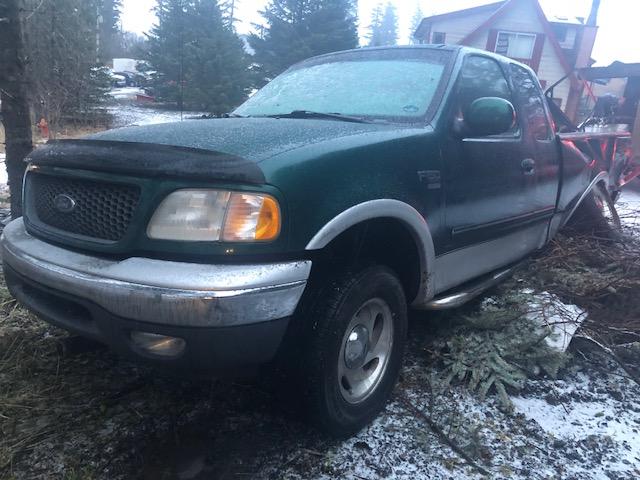 1FTRX18L7YNB70507 - 2000 FORD F150 GREEN photo 2