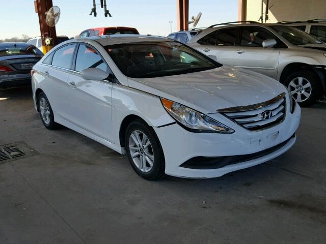 5NPEB4AC3EH863000 - 2014 HYUNDAI SONATA GLS WHITE photo 1