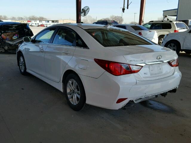 5NPEB4AC3EH863000 - 2014 HYUNDAI SONATA GLS WHITE photo 3