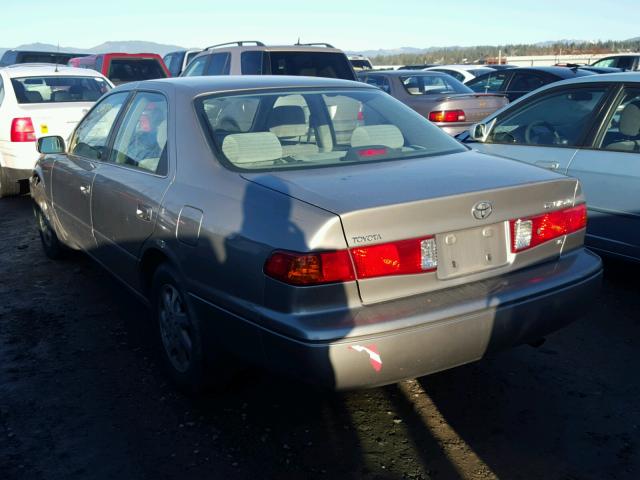 JT2BF22K7Y0269800 - 2000 TOYOTA CAMRY CE SILVER photo 3