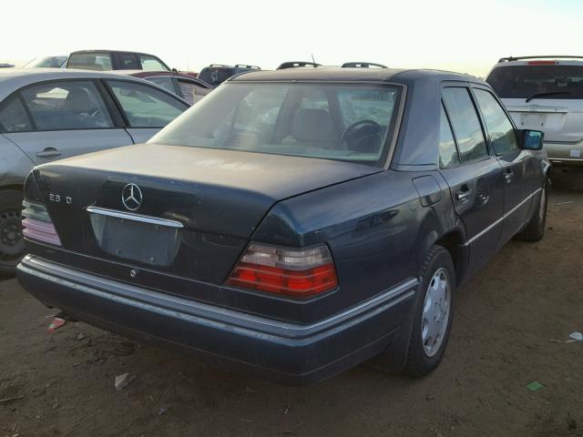 WDBEA32E1SC200883 - 1995 MERCEDES-BENZ E 320 BASE GREEN photo 4