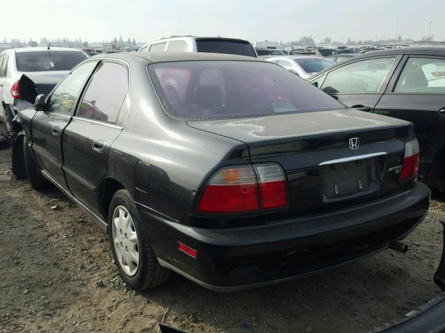 1HGCD5530VA220582 - 1997 HONDA ACCORD LX BLACK photo 3