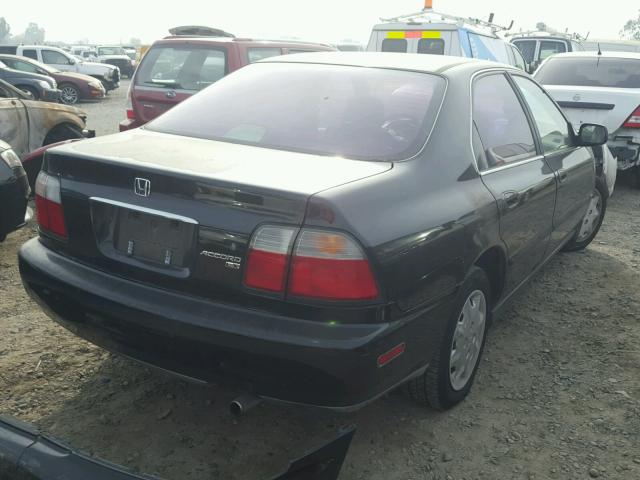 1HGCD5530VA220582 - 1997 HONDA ACCORD LX BLACK photo 4