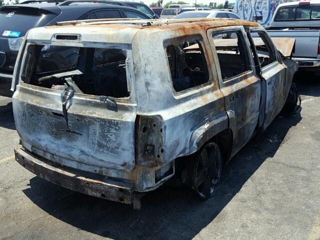 1J8FT48W57D324364 - 2007 JEEP PATRIOT LI BURN photo 4