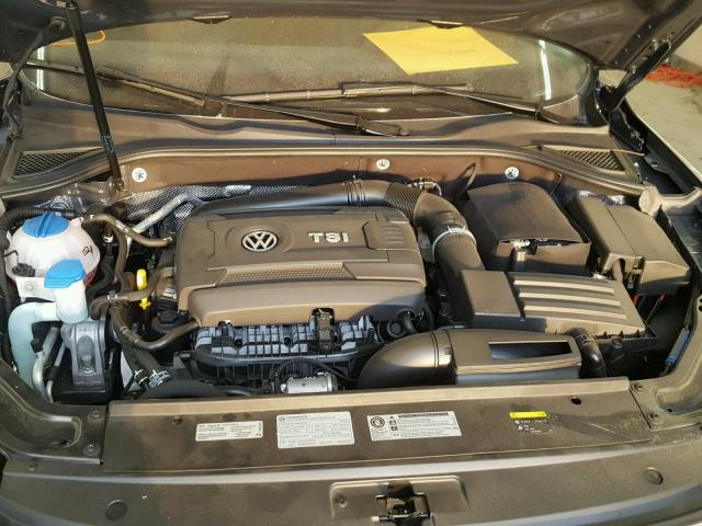 1VWDT7A33HC036881 - 2017 VOLKSWAGEN PASSAT R-L GRAY photo 7