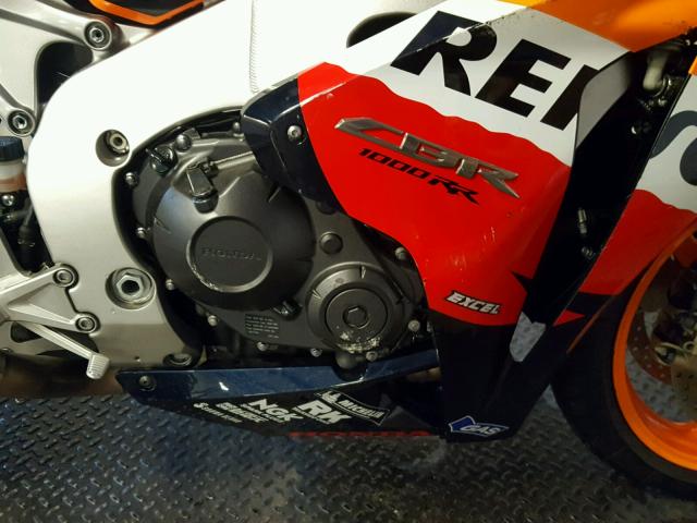 JH2SC59J69K000277 - 2009 HONDA CBR1000 RR TWO TONE photo 7