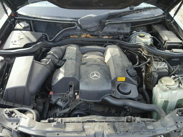 WDBJF65J22B485593 - 2002 MERCEDES-BENZ E 320 BLACK photo 7