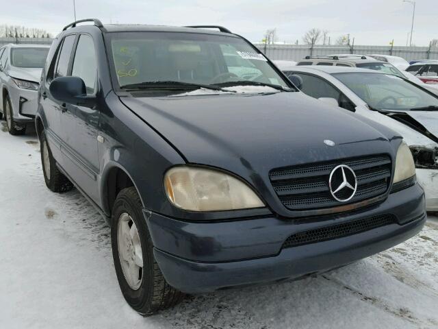 4JGAB54E4YA186516 - 2000 MERCEDES-BENZ ML 320 BLUE photo 1