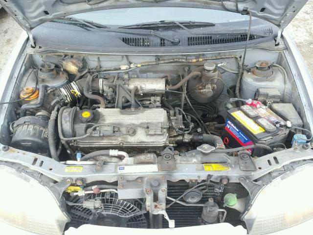 2C1MR522116713904 - 2001 CHEVROLET METRO LSI GRAY photo 7