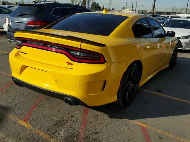 2C3CDXGJ1HH511091 - 2017 DODGE CHARGER R/ YELLOW photo 4