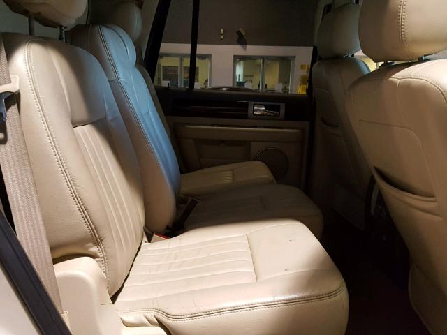 5LMFU28R14LJ38172 - 2004 LINCOLN NAVIGATOR Biały zdjęcie 6