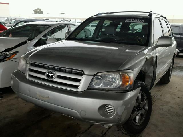 JTEEP21A950111380 - 2005 TOYOTA HIGHLANDER SILVER photo 2