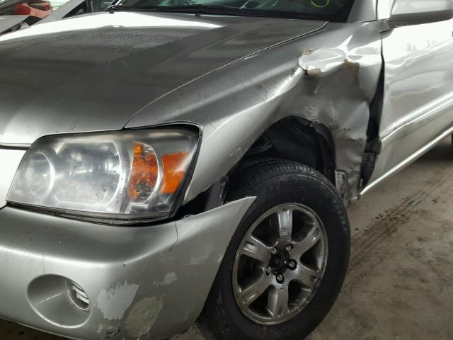 JTEEP21A950111380 - 2005 TOYOTA HIGHLANDER SILVER photo 9