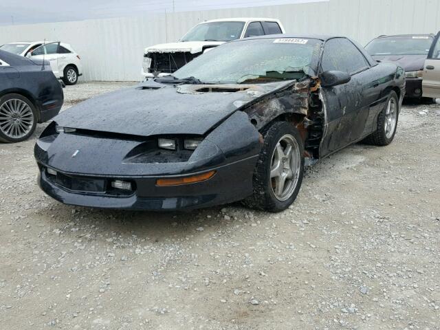 2G1FP22PXS2209090 - 1995 CHEVROLET CAMARO Z28 BLACK photo 2