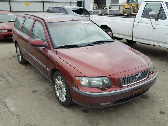 YV1SW53D211008061 - 2001 VOLVO V70 T5 TUR MAROON photo 1