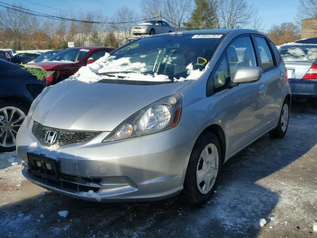 JHMGE8H36DC080386 - 2013 HONDA FIT SILVER photo 2