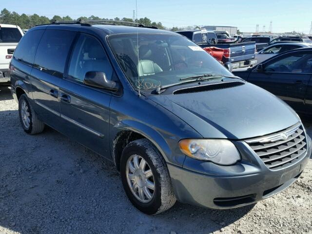 2C4GP54L55R444872 - 2005 CHRYSLER TOWN & COU GREEN photo 1