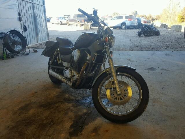 JS1VX51L652100746 - 2005 SUZUKI VS1400 GLP GRAY photo 1