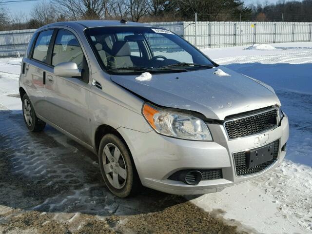 KL1TD66E49B391024 - 2009 CHEVROLET AVEO LS SILVER photo 1