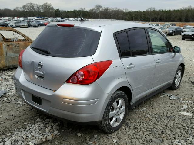 3N1BC13E79L404395 - 2009 NISSAN VERSA S GRAY photo 4