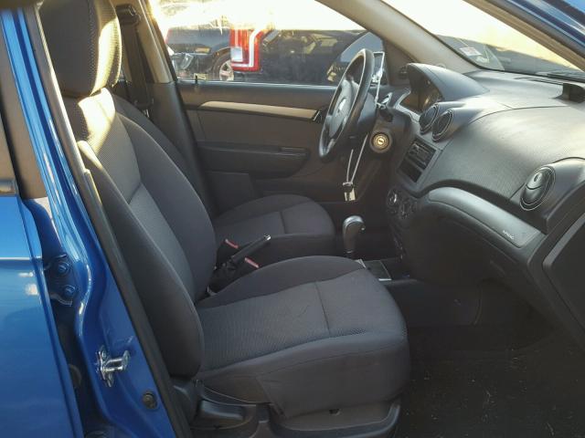 KL1TD56E29B667792 - 2009 CHEVROLET AVEO LS BLUE photo 5