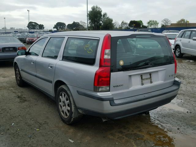 YV1SW61R612108968 - 2001 VOLVO V70 SILVER photo 3