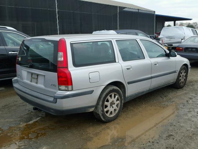 YV1SW61R612108968 - 2001 VOLVO V70 SILVER photo 4