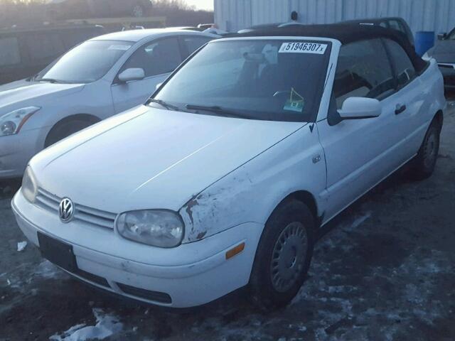 3VWCC21V21M812227 - 2001 VOLKSWAGEN CABRIO GLS WHITE photo 2