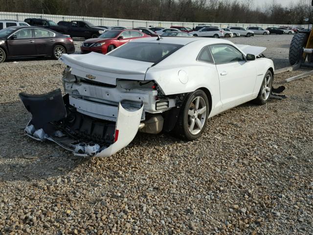 2G1FB1E38D9140086 - 2013 CHEVROLET CAMARO LT WHITE photo 4