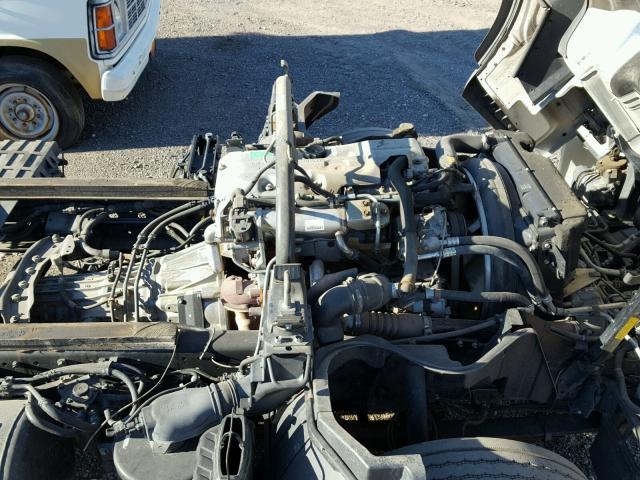 JL6CCJ1S38K014539 - 2008 MITSUBISHI FUSO TRUCK OF FE 85D WHITE photo 7